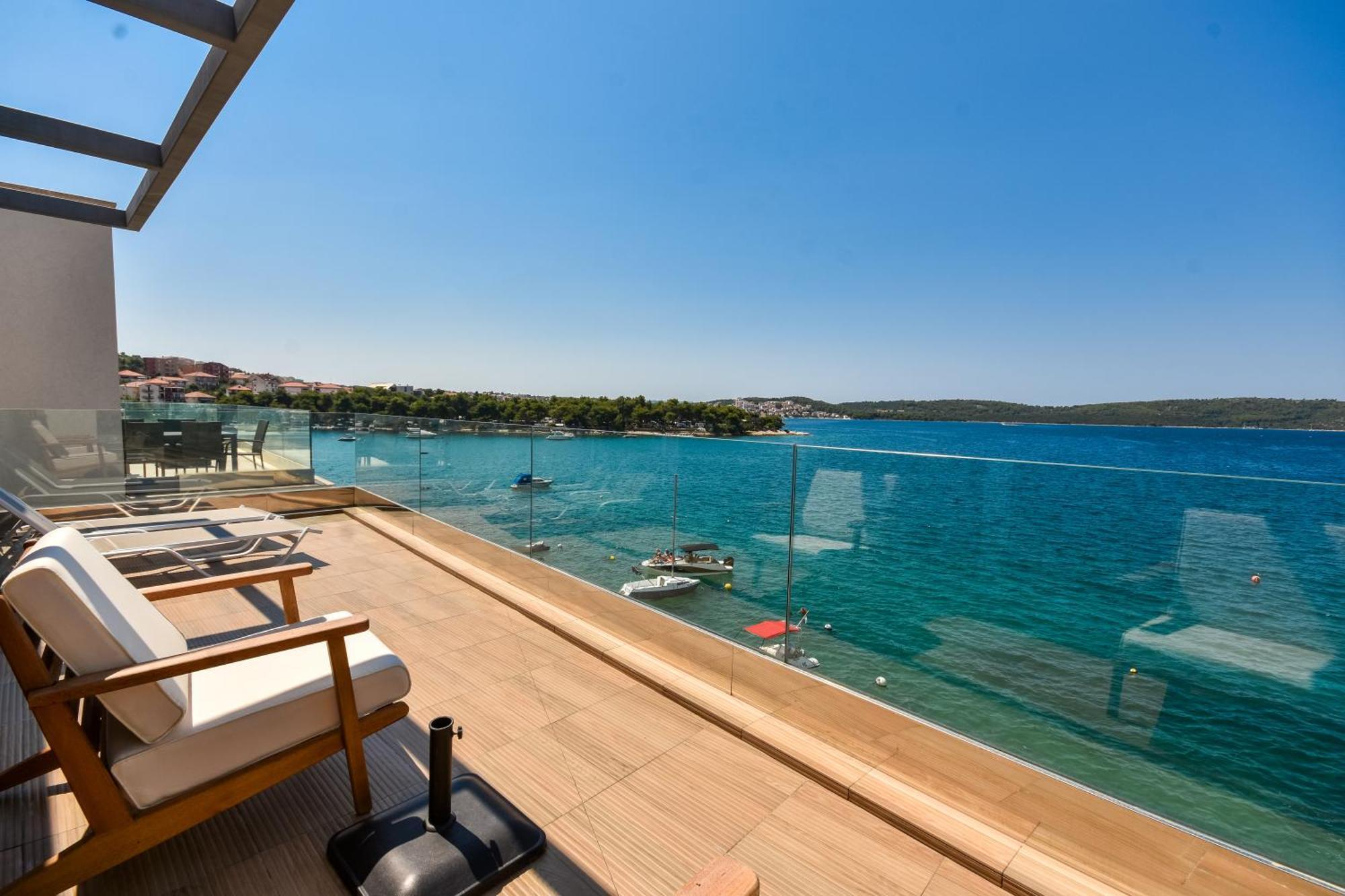 Livingstone Beach House Trogir Room photo