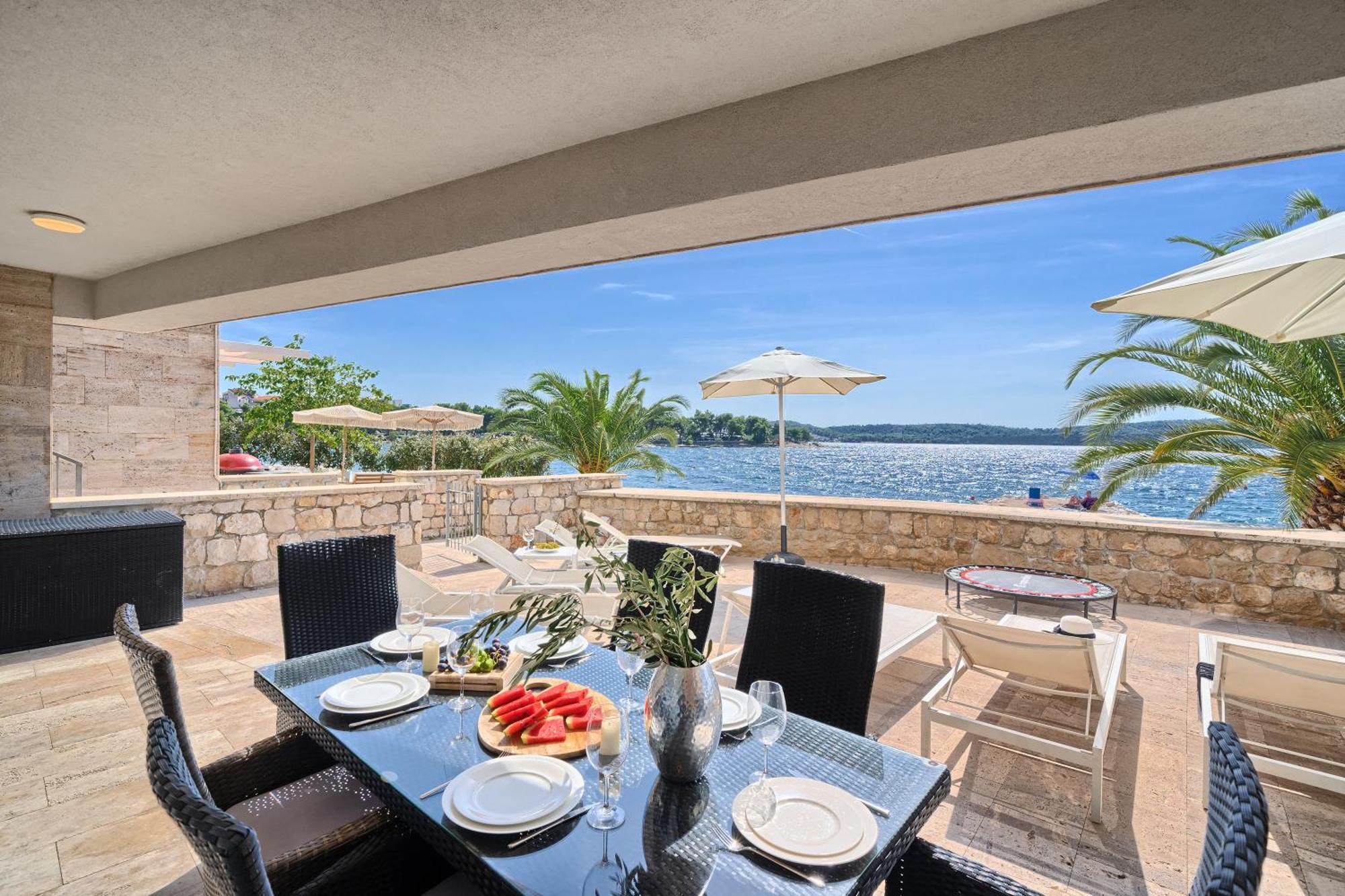 Livingstone Beach House Trogir Room photo